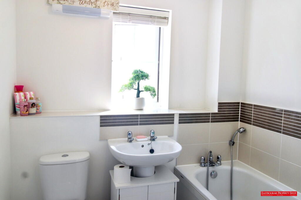 Additional image 17 of Carnforth Crescent, Eastbourne, BN23 8NJ