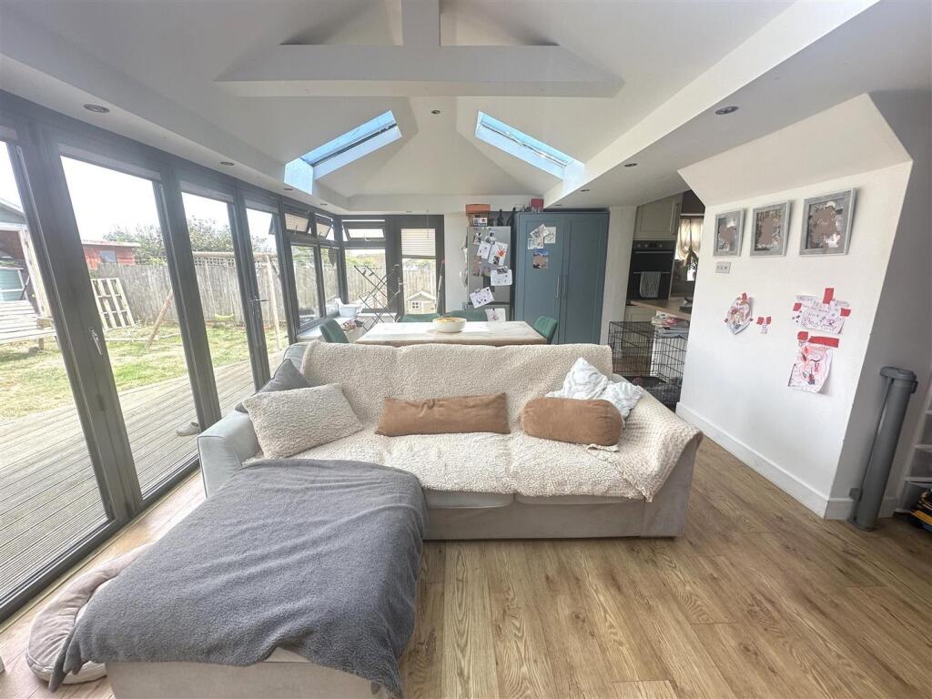 Additional image 14 of Hawth Park Road, Seaford