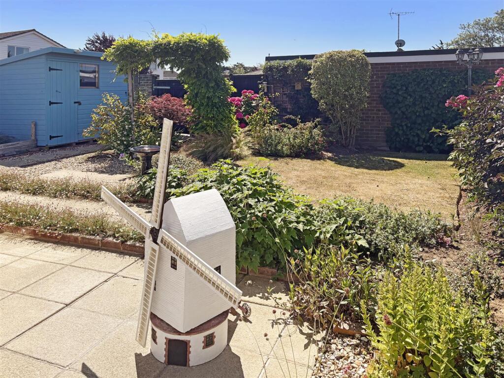 Additional image 15 of Fishers Close, Littlehampton