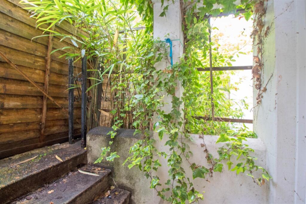 Additional image 7 of Roundhill Crescent, Brighton