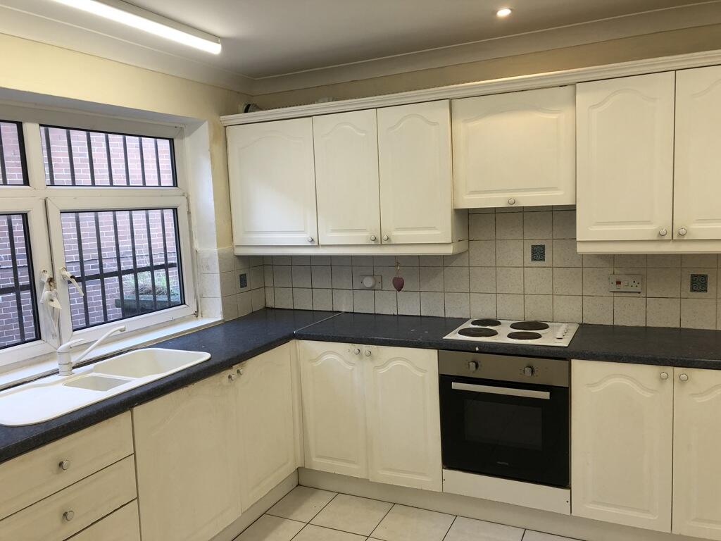 Additional image 7 of 198-200 Terminus Road