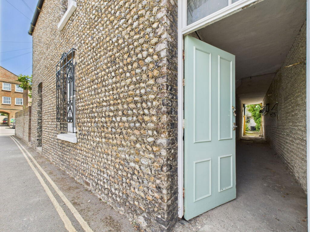 Additional image 24 of Norfolk Place, Littlehampton, BN17