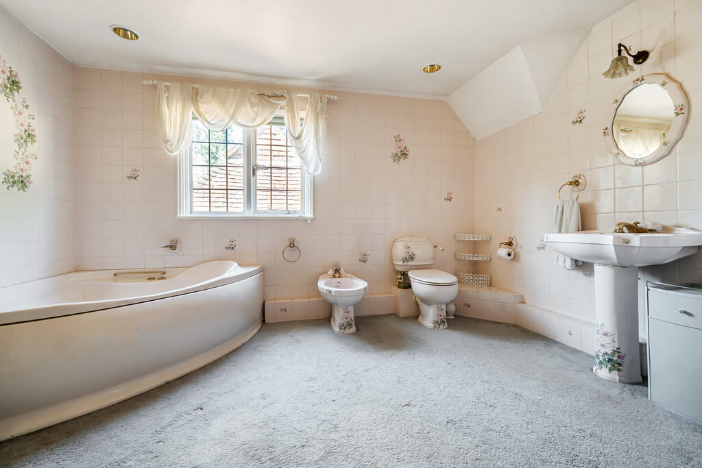 Additional image 15 of Amberley - Edwardian house with stunning views