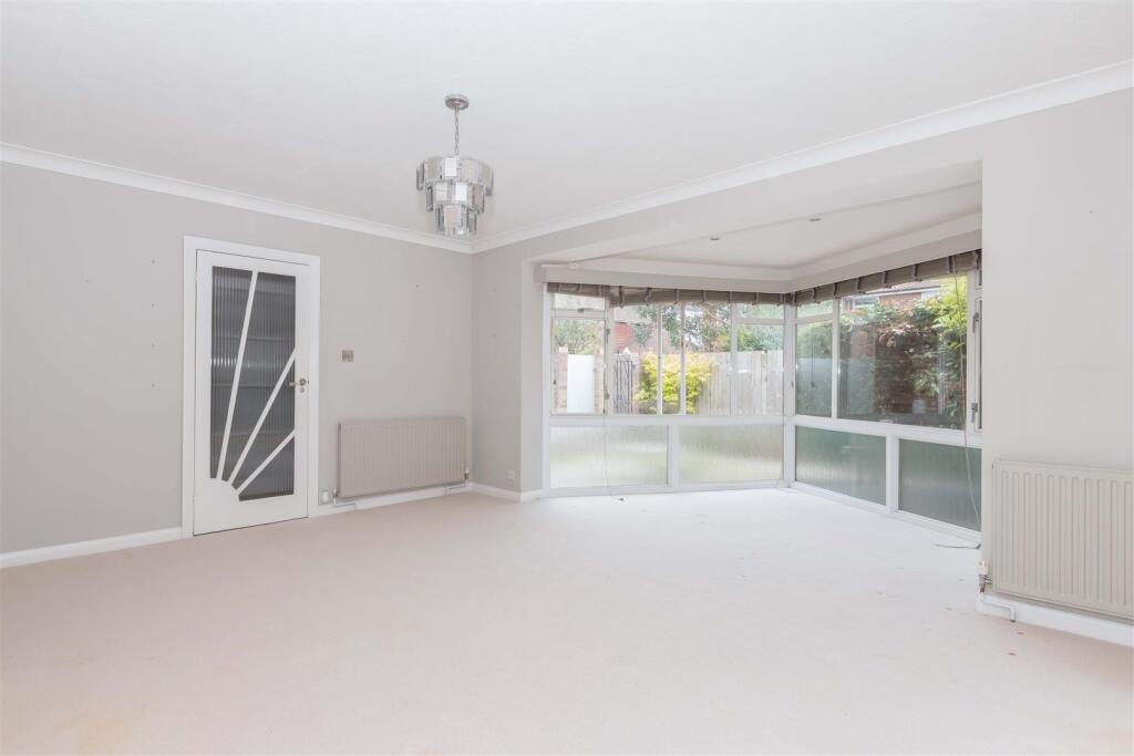 Additional image 12 of Aldsworth Avenue, Goring-By-Sea, Worthing