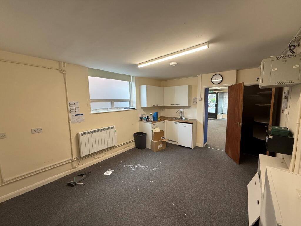 Additional image 7 of 143 South Farm Road, Worthing, West Sussex, BN14