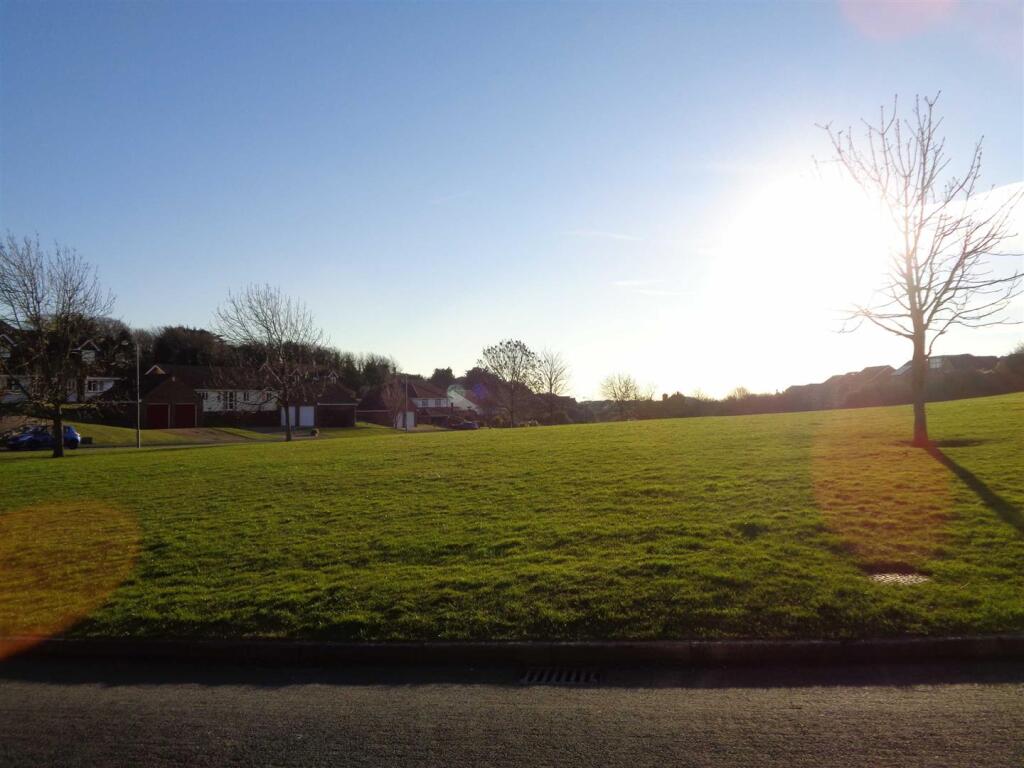 Additional image 10 of Grand Avenue, Seaford