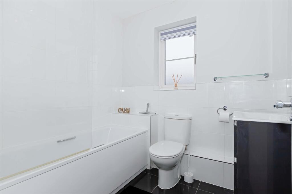 Additional image 11 of Weald Place, Worthing, BN13 2FA