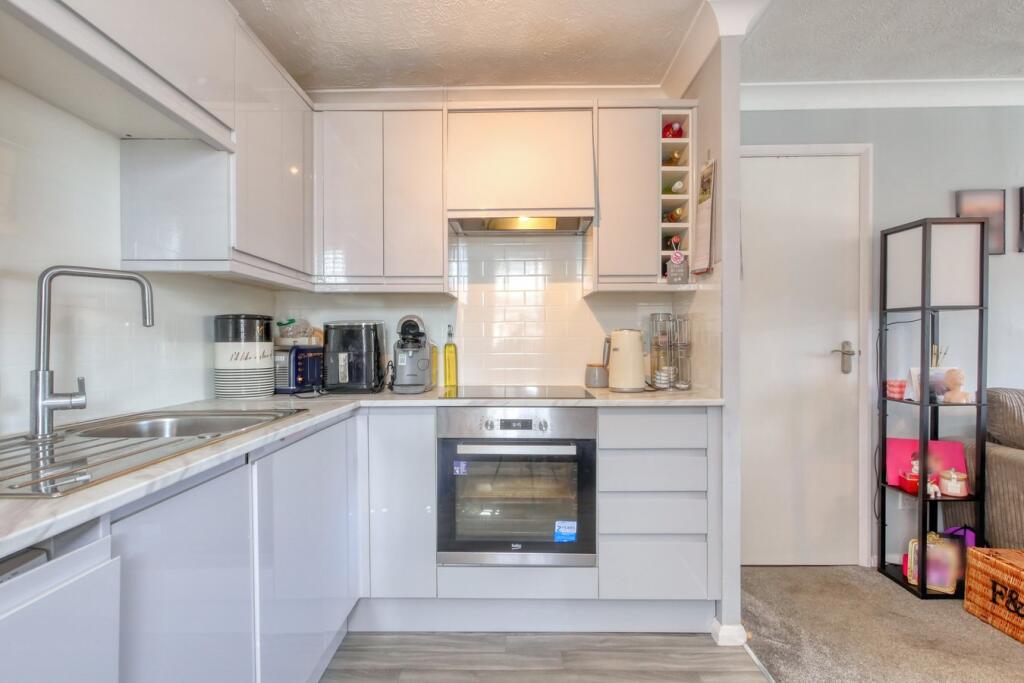 Additional image 4 of Snowdon Close, Eastbourne, BN23