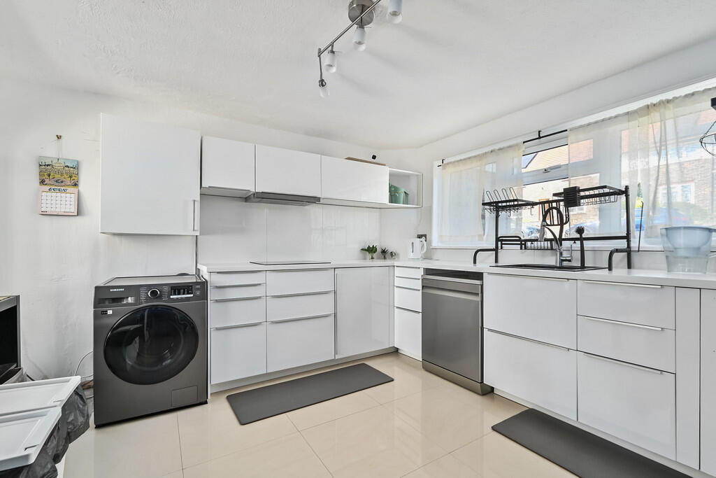 Additional image 10 of Manor Way, Brighton