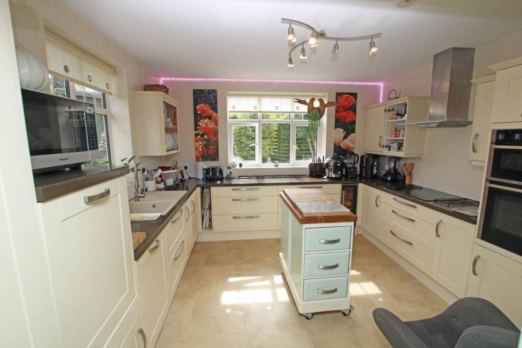 Additional image 13 of Watts Lane, Eastbourne, BN21 2LL