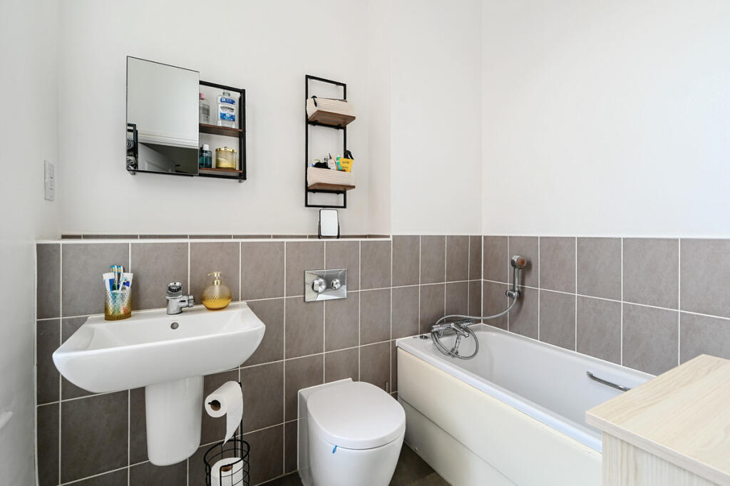 Additional image 8 of Luscombe Avenue, Hellingly, BN27