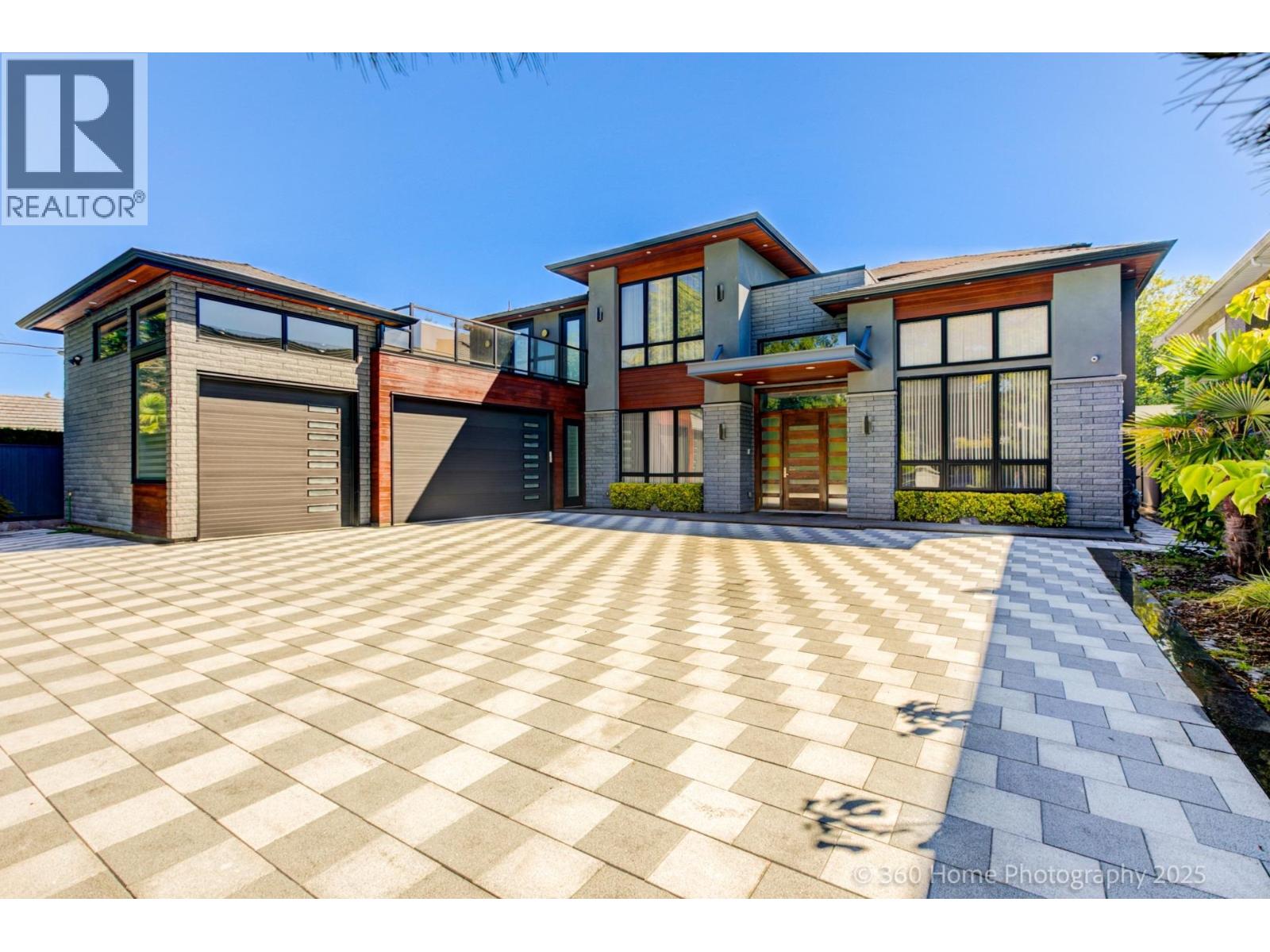 8160 RAILWAY AVENUE|Richmond, British Columbia V7C5C8