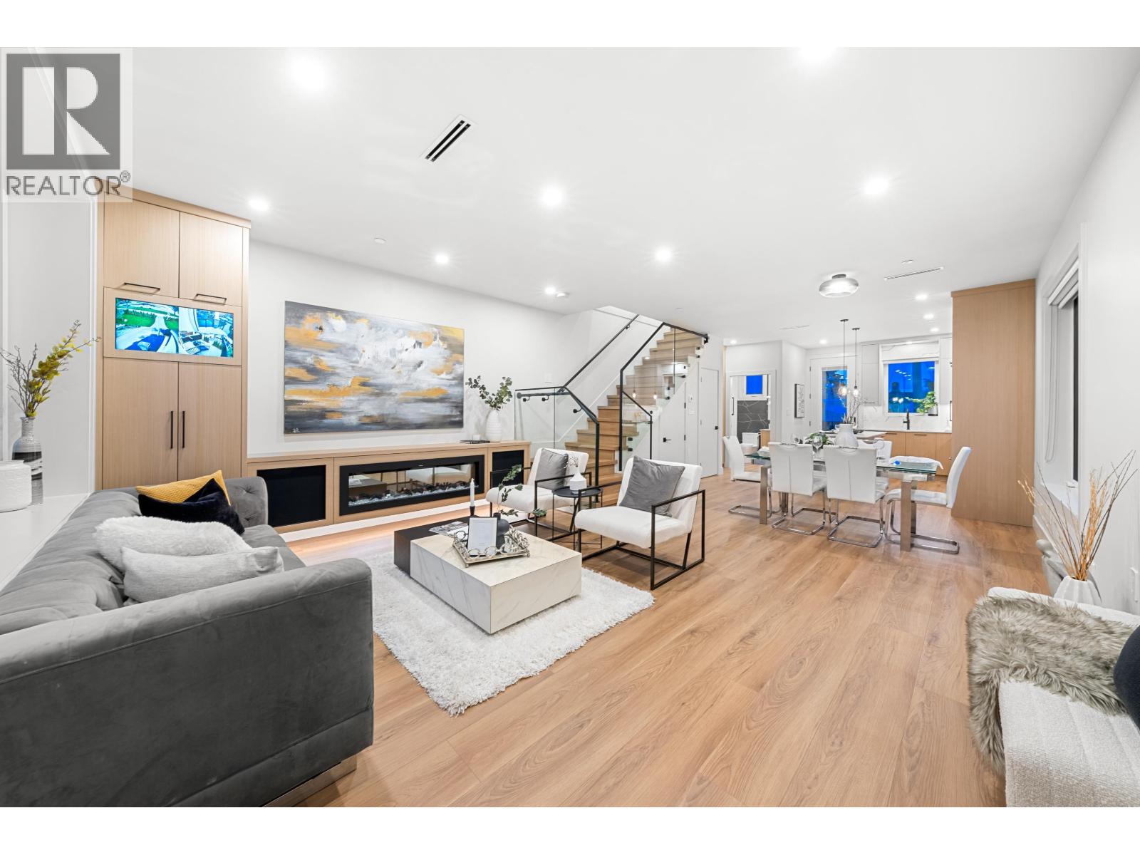 1810 E 55TH AVENUE|Vancouver, British Columbia V5P2A1