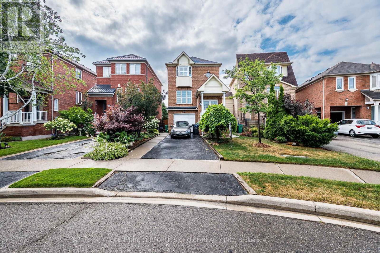 22 DOMENICO CRESCENT|Brampton (Bram East), Ontario L6P1H5