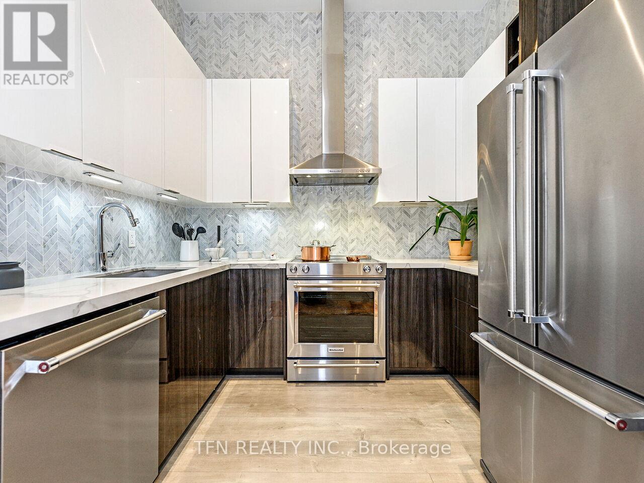 M5 - 20 SHORE BREEZE DRIVE|Toronto (Mimico), Ontario M8V0C7