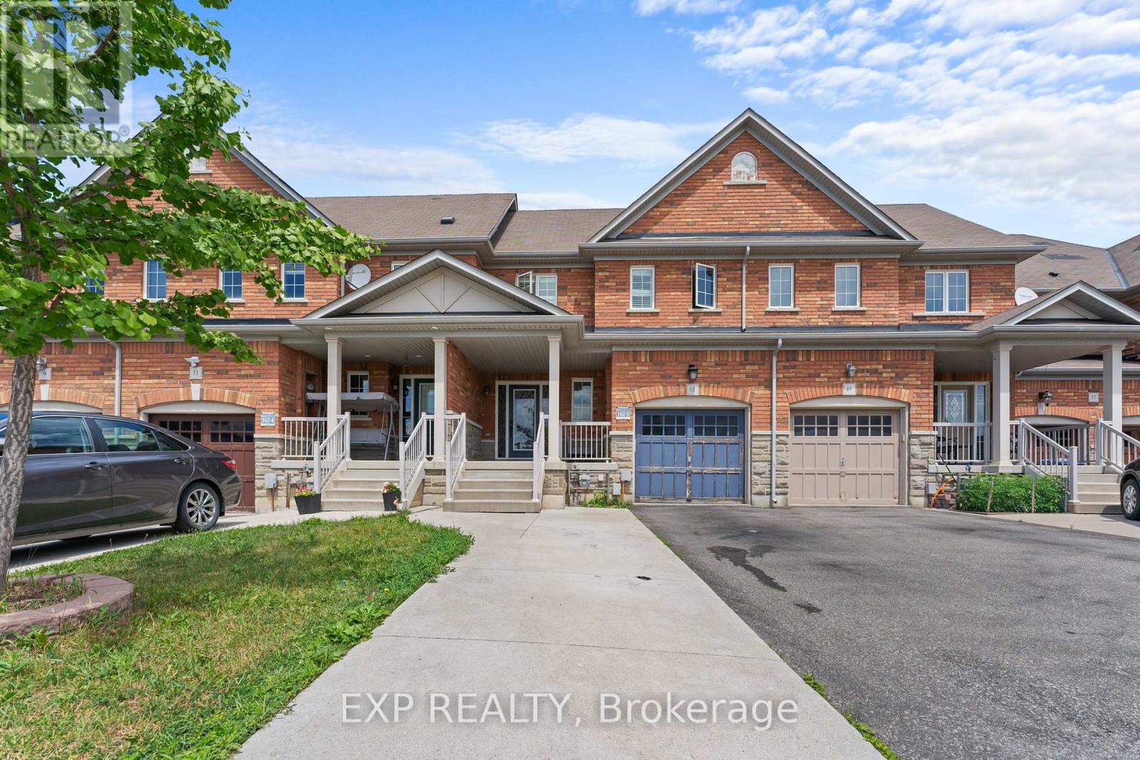 13 BURNSTOWN CIRCLE|Brampton (Bram East), Ontario L6P3M1