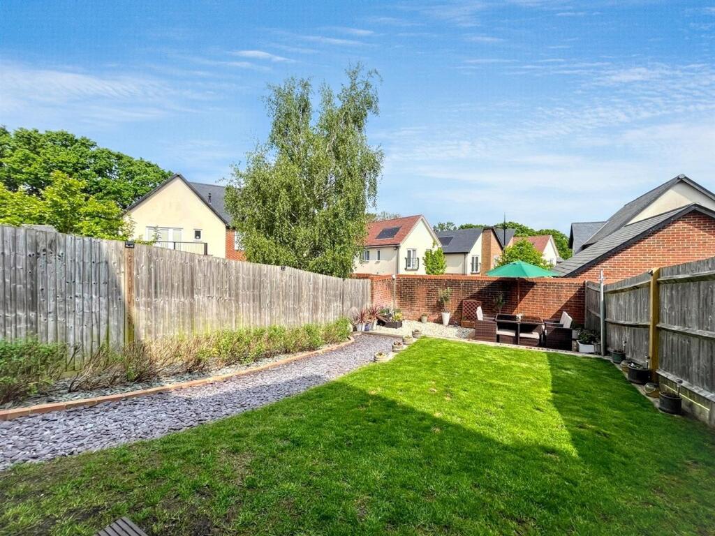 Additional image 18 of Buttercup Drive, Polegate