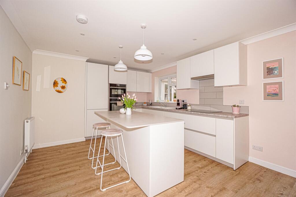 Additional image 6 of Spurway Park, Polegate