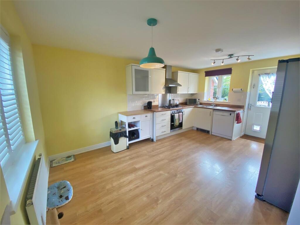 Additional image 8 of Highgrove Crescent, Polegate