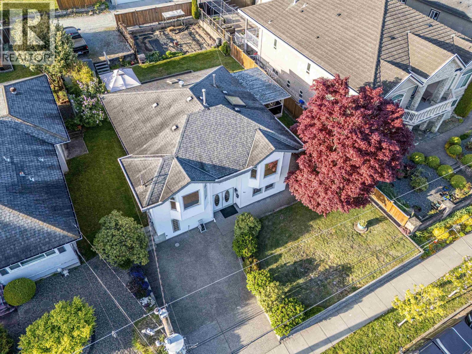 Property image for 957 STEWART AVENUE|Coquitlam, British Columbia V3K2N5