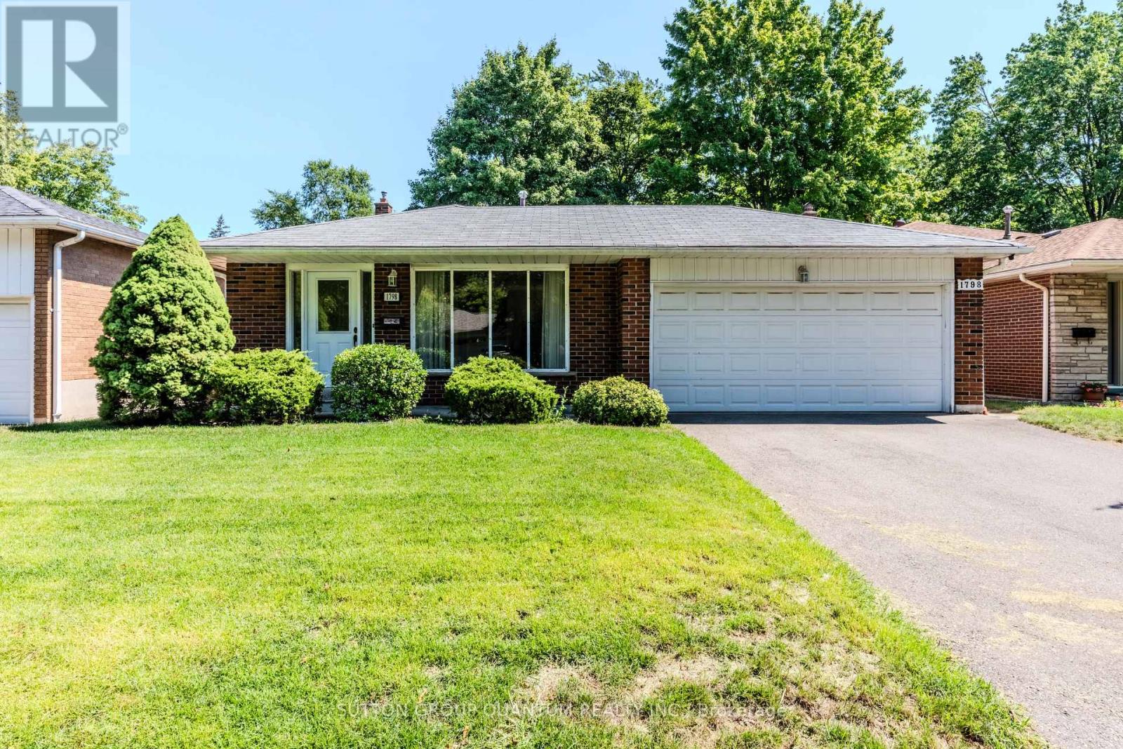 Property image for 1798 MEDALLION COURT|Mississauga (Clarkson), Ontario L5J2L7