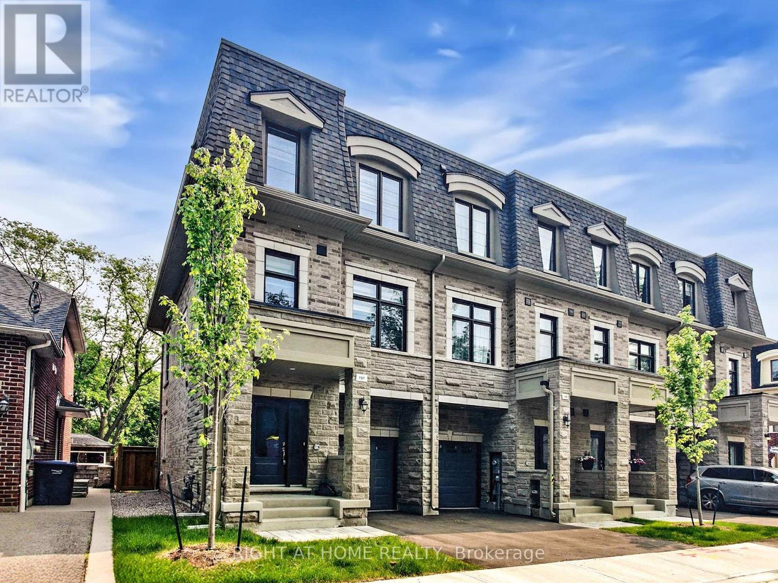 Property image for 197 WYNDHAM STREET|Mississauga (Streetsville), Ontario L5M2S5