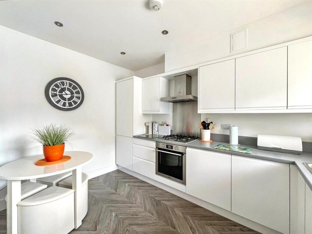 Additional image 7 of Buttercup Drive, Polegate