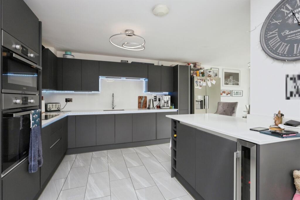 Additional image 18 of Hawksley Crescent, Hailsham