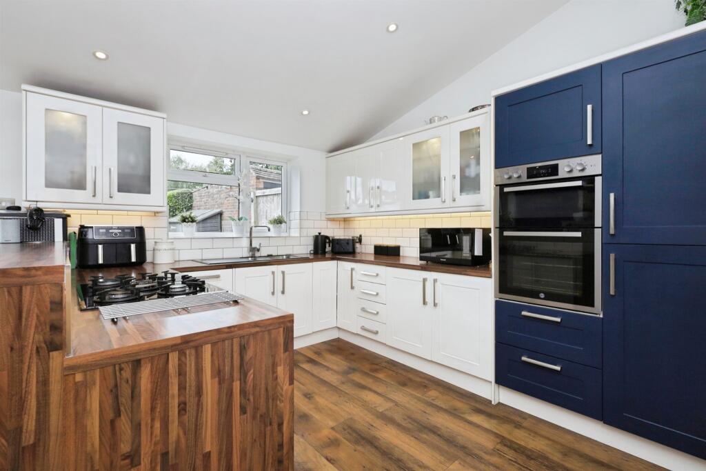 Additional image 8 of Lansdowne Road, Hailsham