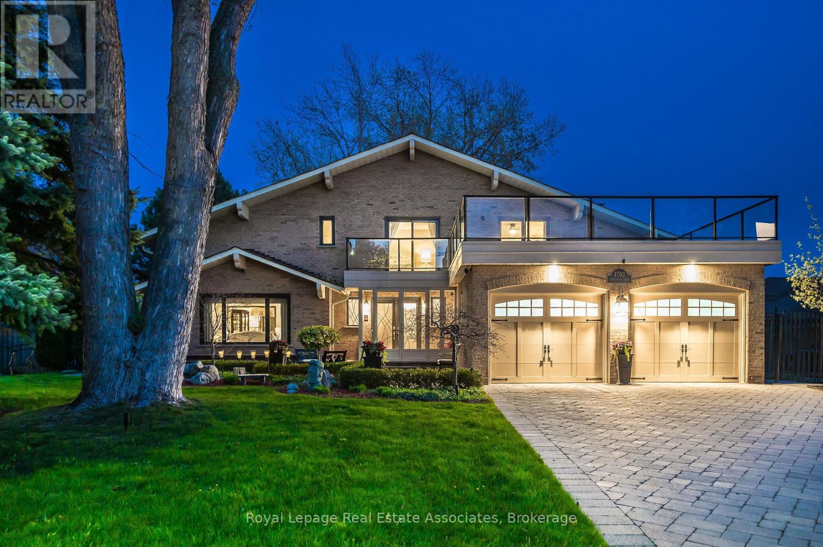 1702 CARRINGTON ROAD|Mississauga (East Credit), Ontario L5M2K2