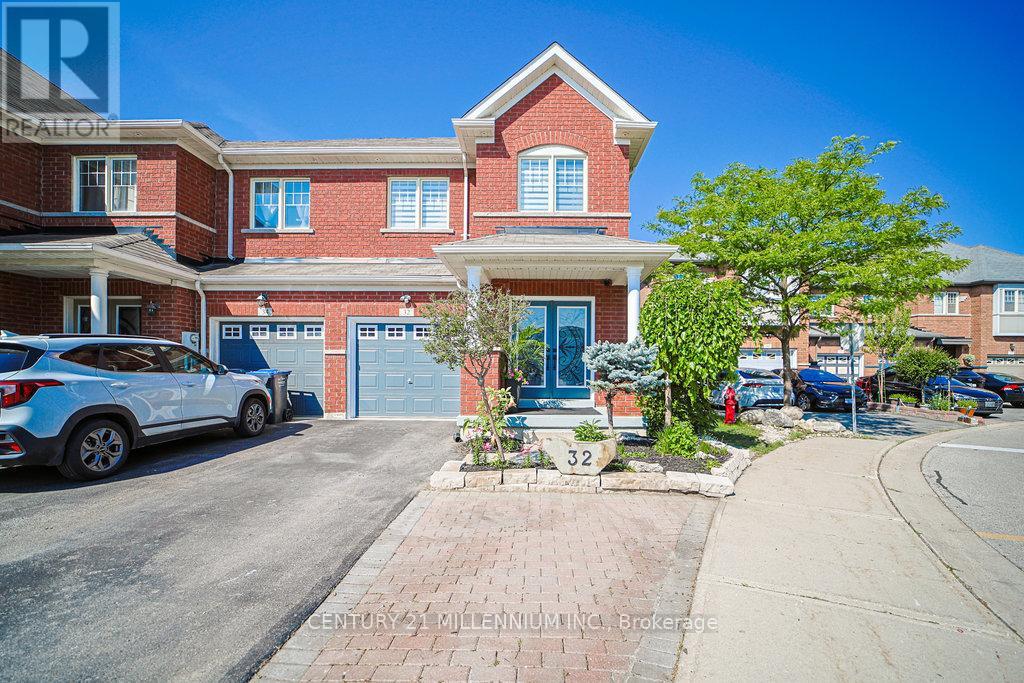 32 DAVENHILL ROAD|Brampton (Bram East), Ontario L6P3E1