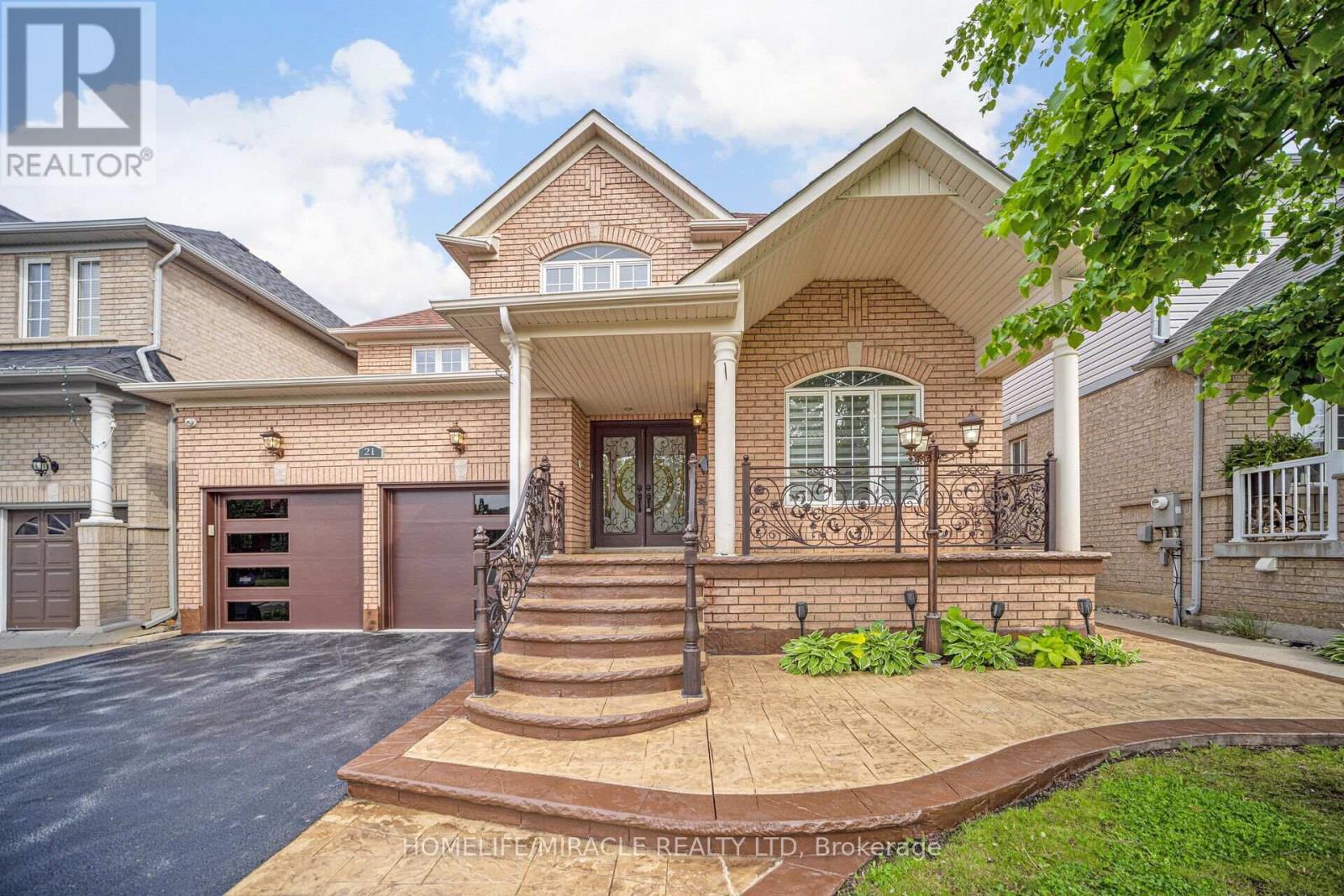 21 SANDWAY DRIVE|Brampton (Fletcher's Meadow), Ontario L7A2T9