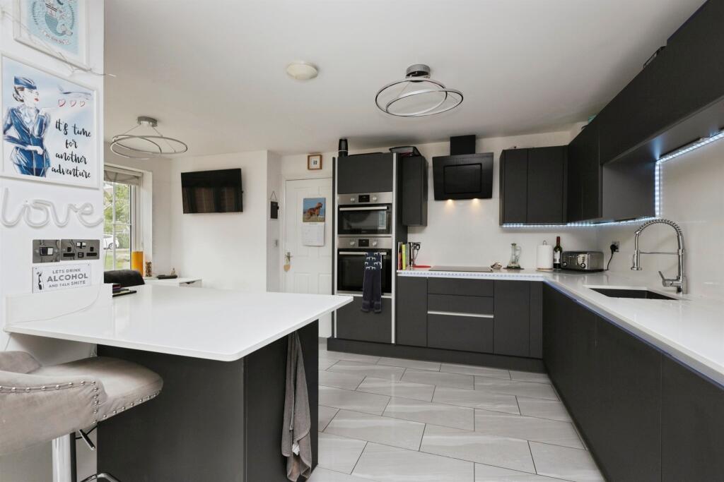 Additional image 2 of Hawksley Crescent, Hailsham