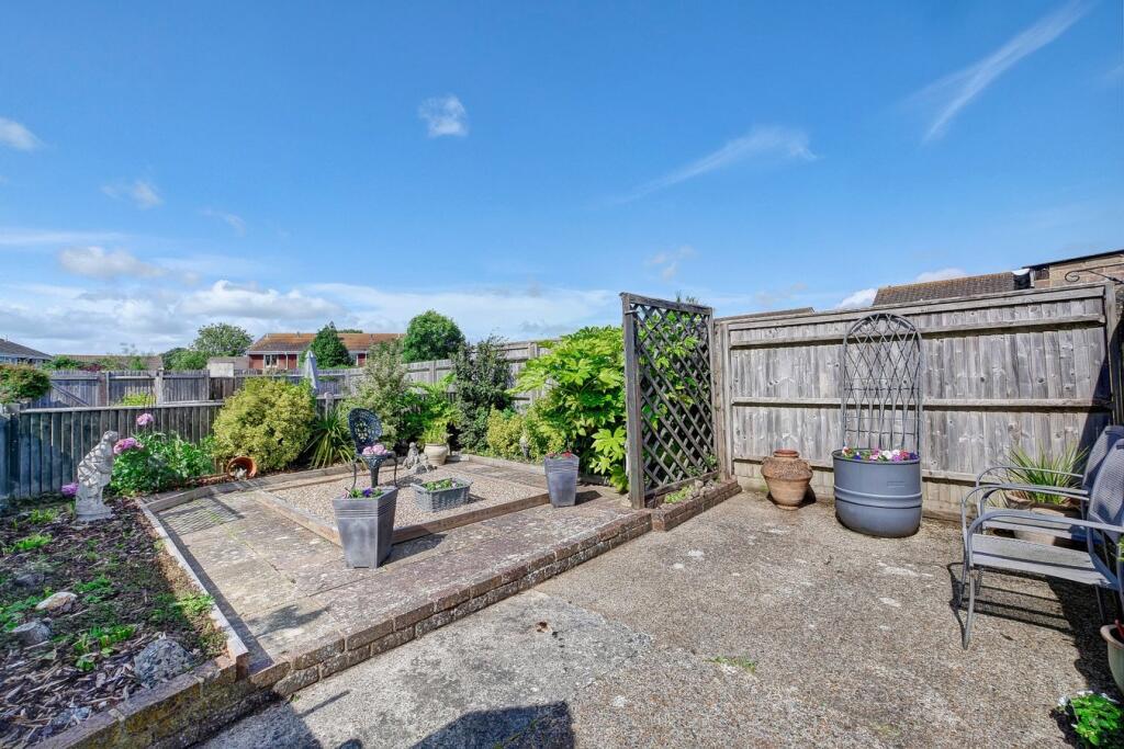 Additional image 2 of Anglesey Avenue, Hailsham, BN27