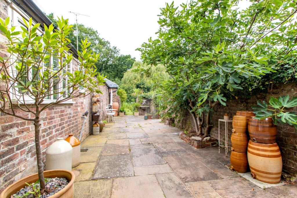 Additional image 23 of Coldthorn Lane, Hailsham, BN27