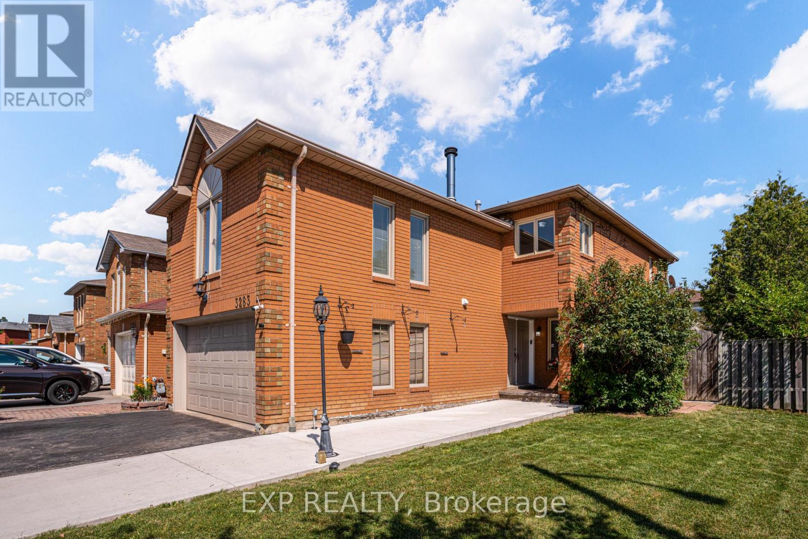 3283 BOBWHITE MEWS|Mississauga (Lisgar), Ontario L5N6G1