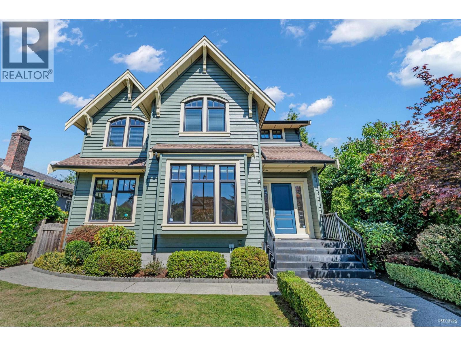 4019 W 40TH AVENUE|Vancouver, British Columbia V6N3B9