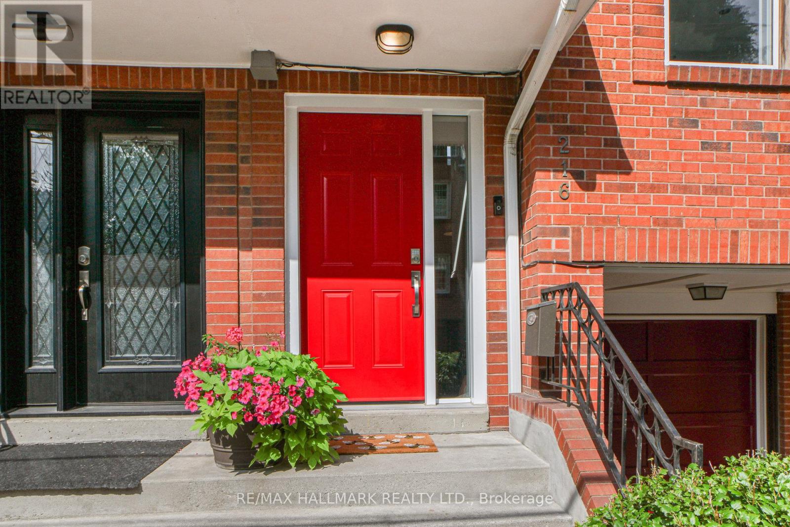 Property image for 216 MILAN STREET|Toronto (Moss Park), Ontario M5A3Z6