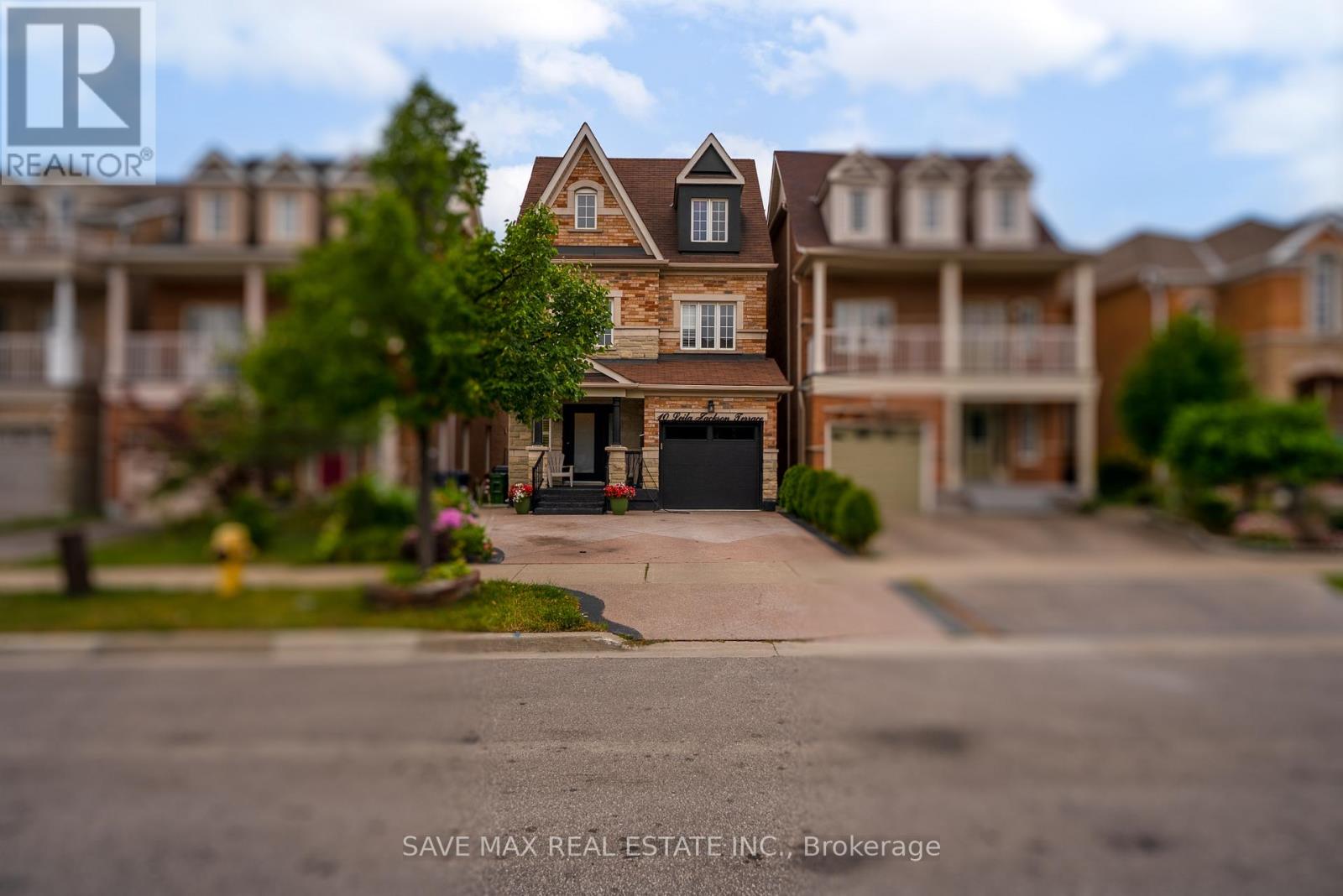 Property image for 10 LEILA JACKSON TERRACE|Toronto (Downsview-Roding-CFB), Ontario M3L0B3