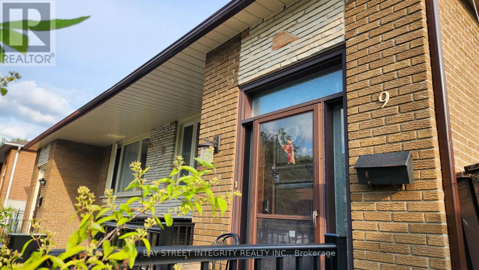 Property image for 9 MENTOR BOULEVARD|Toronto (Hillcrest Village), Ontario M2H2M9