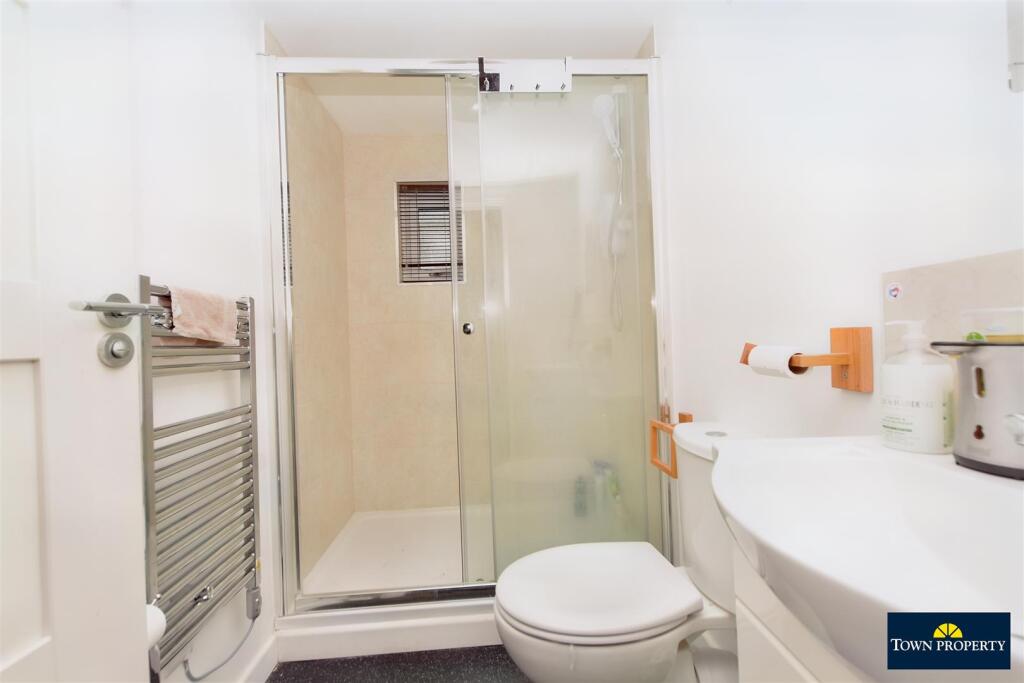 Additional image 15 of Buttercup Drive, Polegate