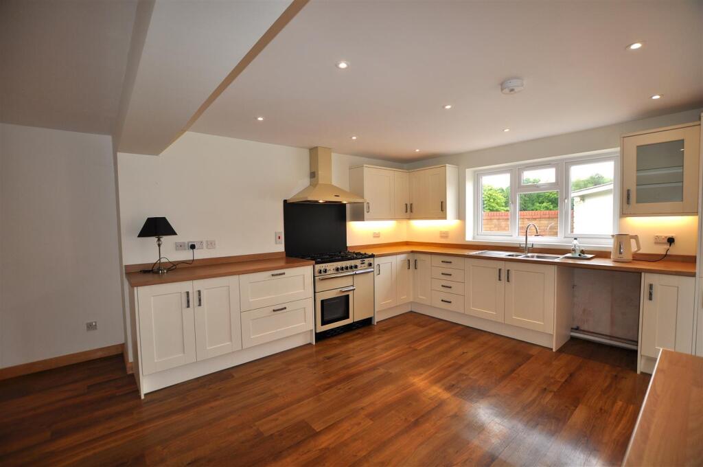 Additional image 7 of St. Mellion Close, Hailsham