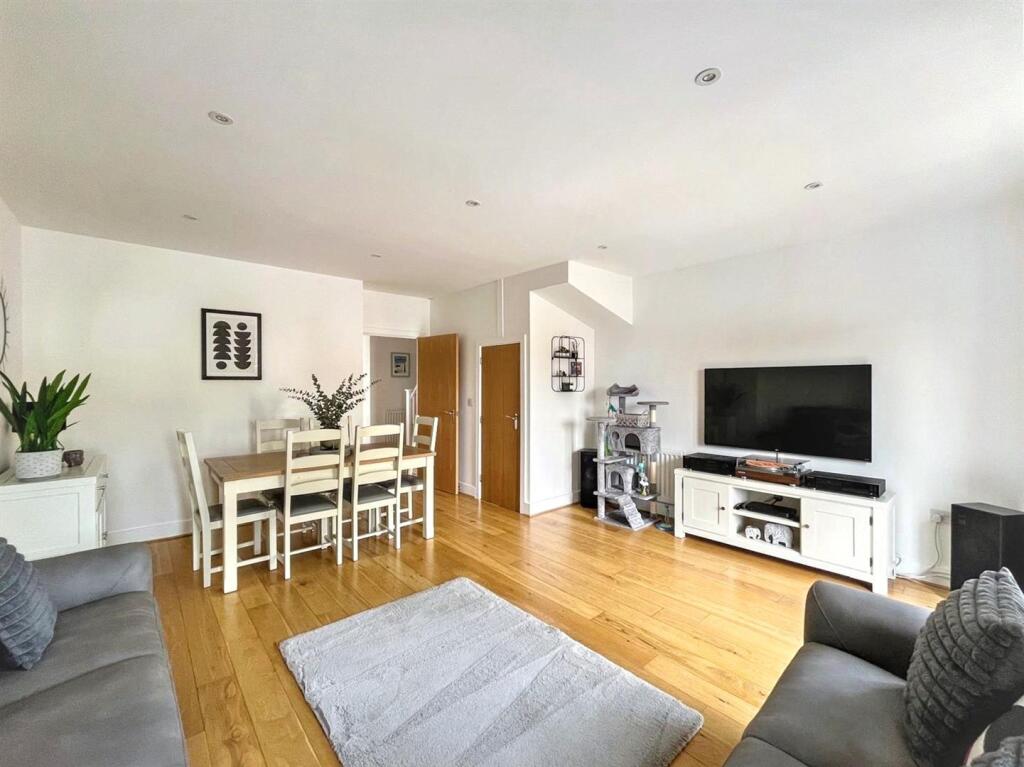 Additional image 6 of Buttercup Drive, Polegate