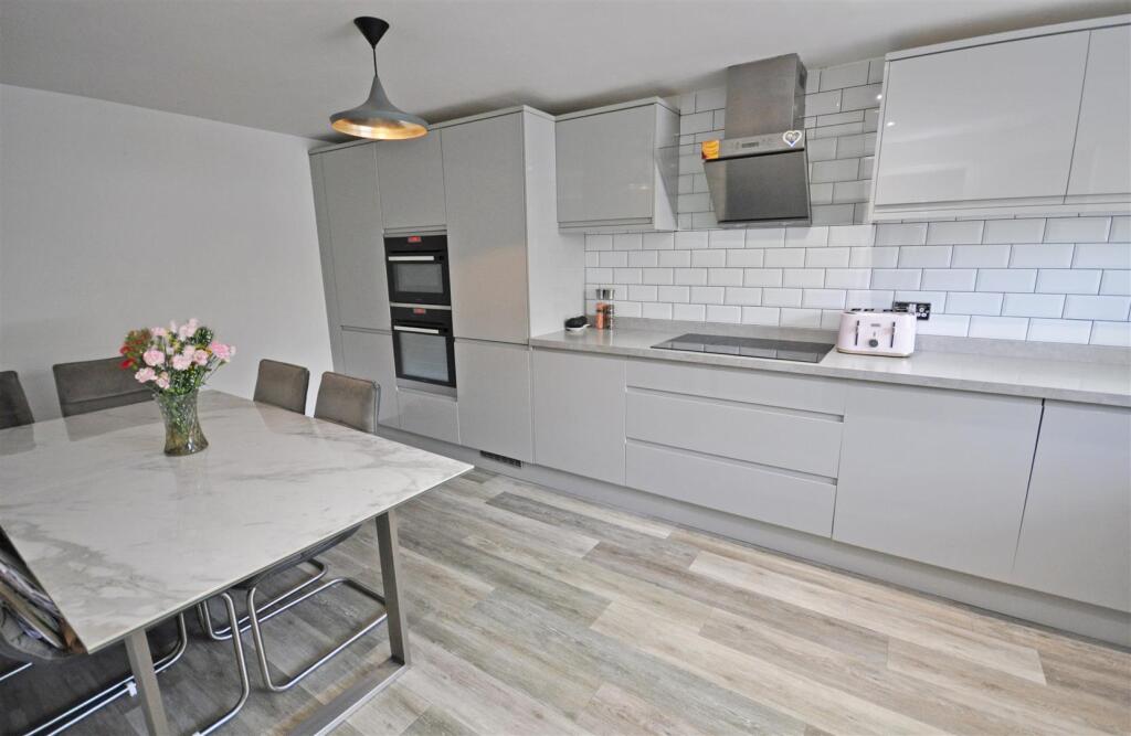 Additional image 4 of Oakfields, Hailsham