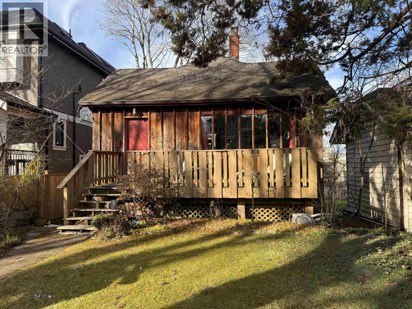 3813 W 15TH AVENUE|Vancouver, British Columbia V6R3A1