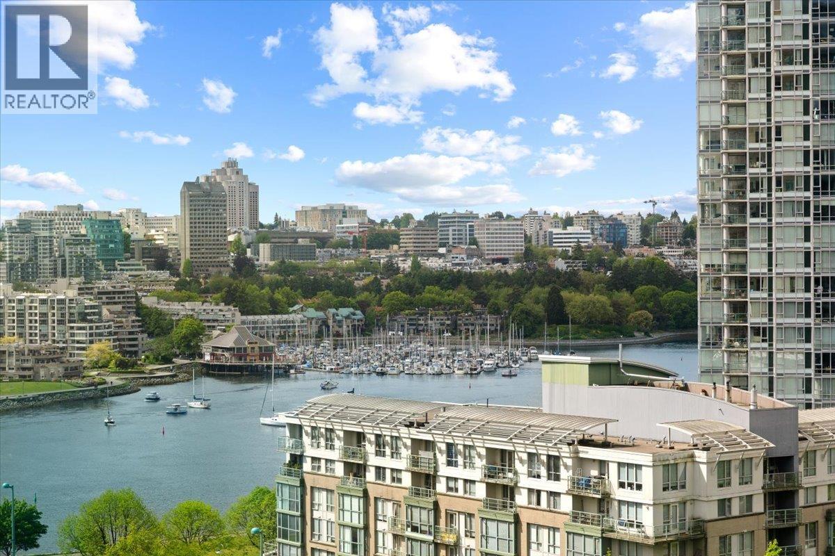 1611 68 SMITHE STREET|Vancouver, British Columbia V6B0P4