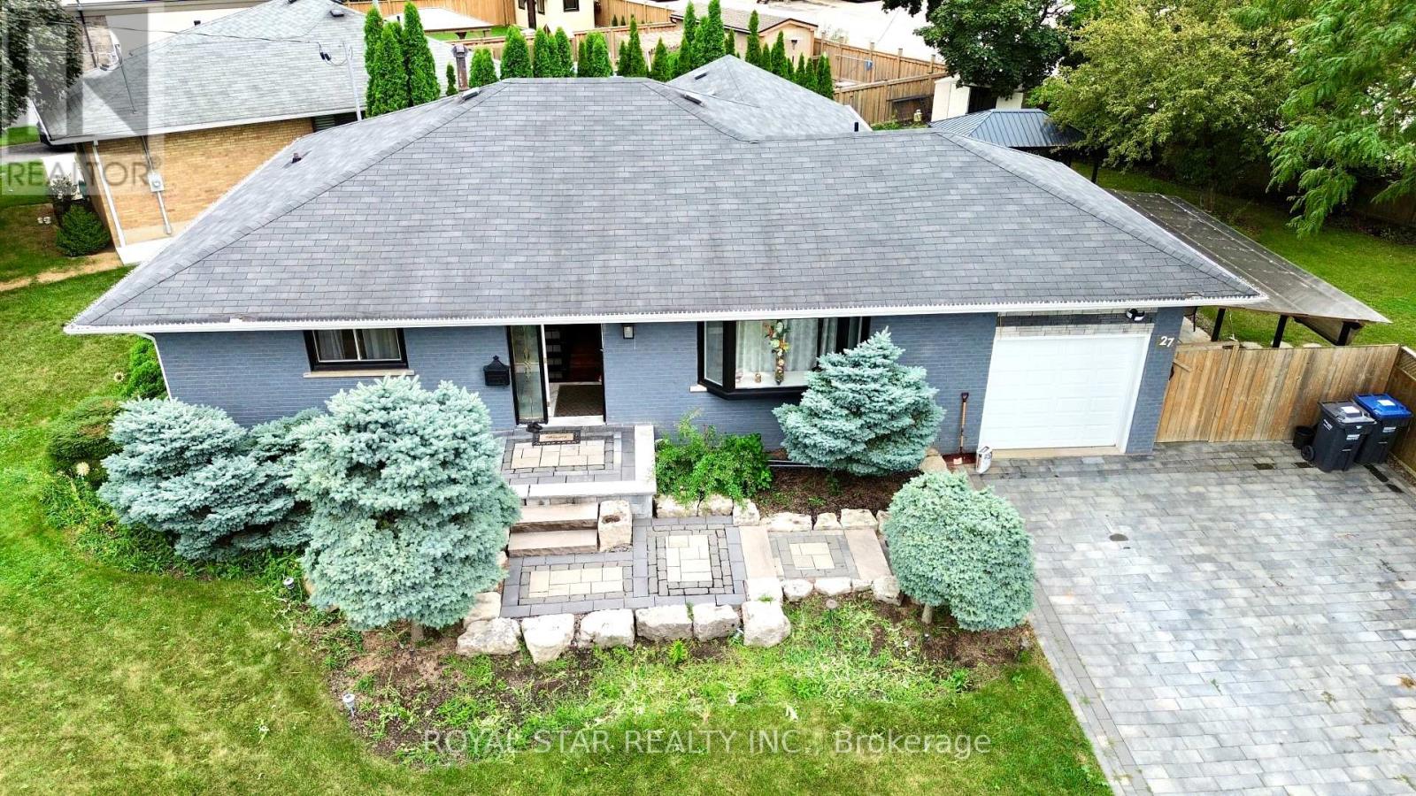 Property image for 27 MATLOCK AVENUE|Mississauga (Streetsville), Ontario L5N2P7