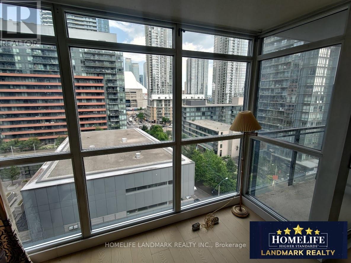 Property image for 1005 - 8 TELEGRAM MEWS|Toronto (Waterfront Communities), Ontario M5V3Z5