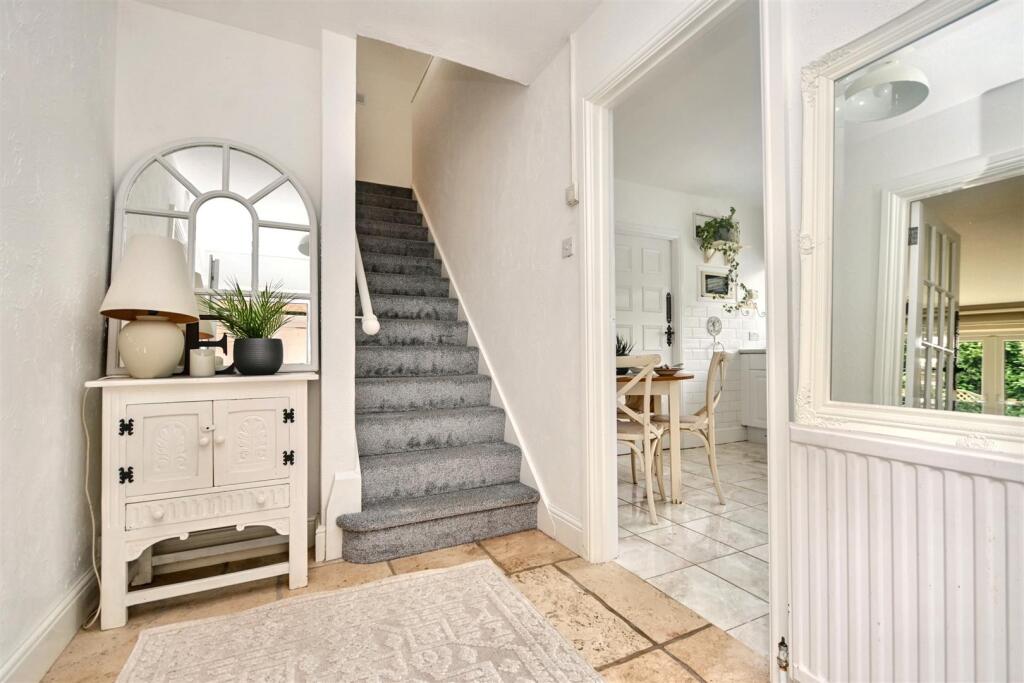 Additional image 17 of Manor Way, Polegate