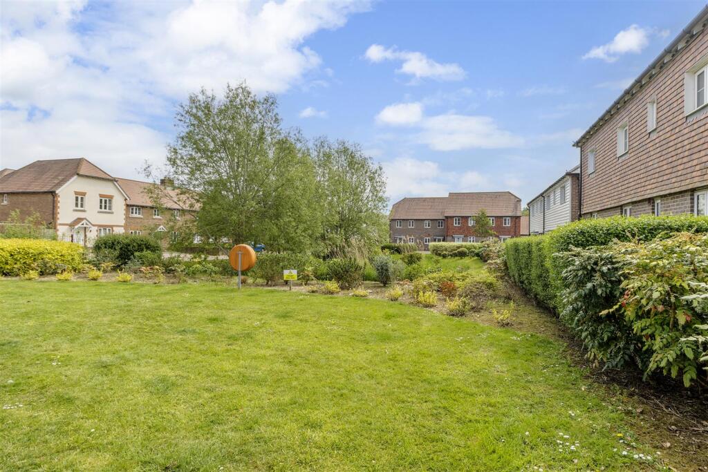 Additional image 12 of Splice Lane, Hailsham